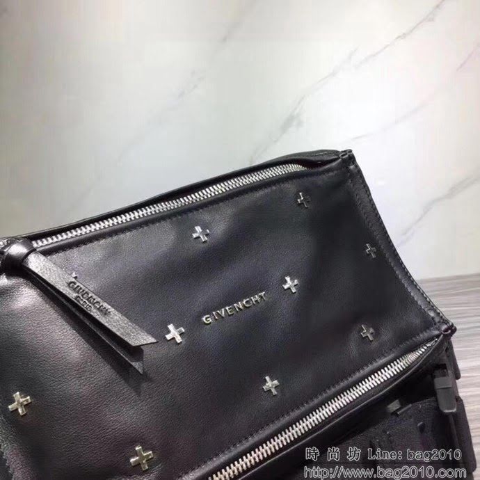 GlVENCHY紀梵希 新款雙拉鏈 十字釘全皮 斜挎胸包 單肩包  tsg1241